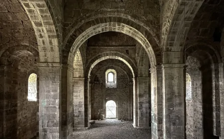 Oğuzda yerləşən Alban kilsəsi