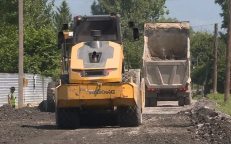 Oğuzda bəzi kəndləri birləşdirən avtomobil yollarının əsaslı təmirinə başlanıb
